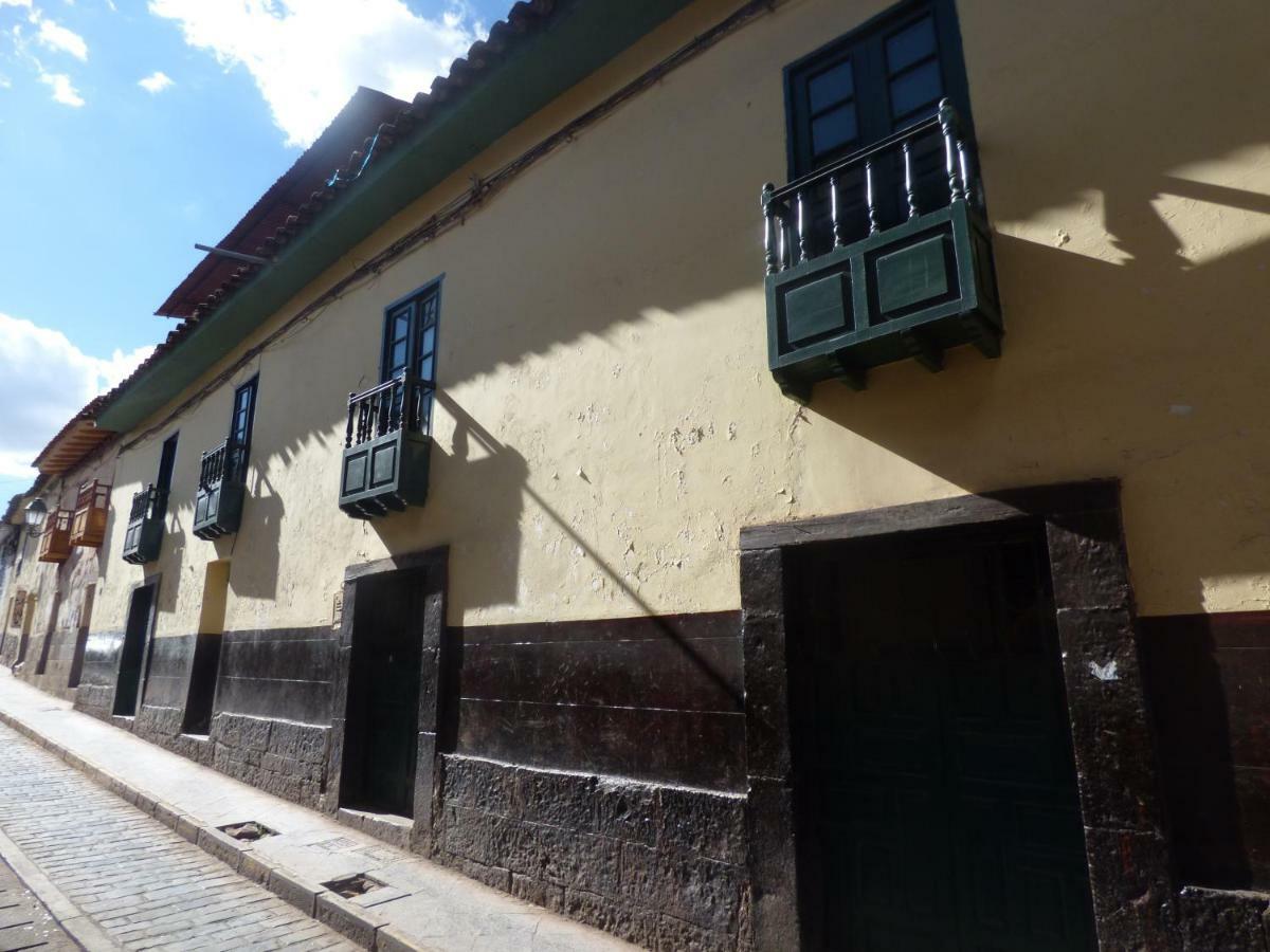The Grasshopper Hostels Av Alta Куско Экстерьер фото