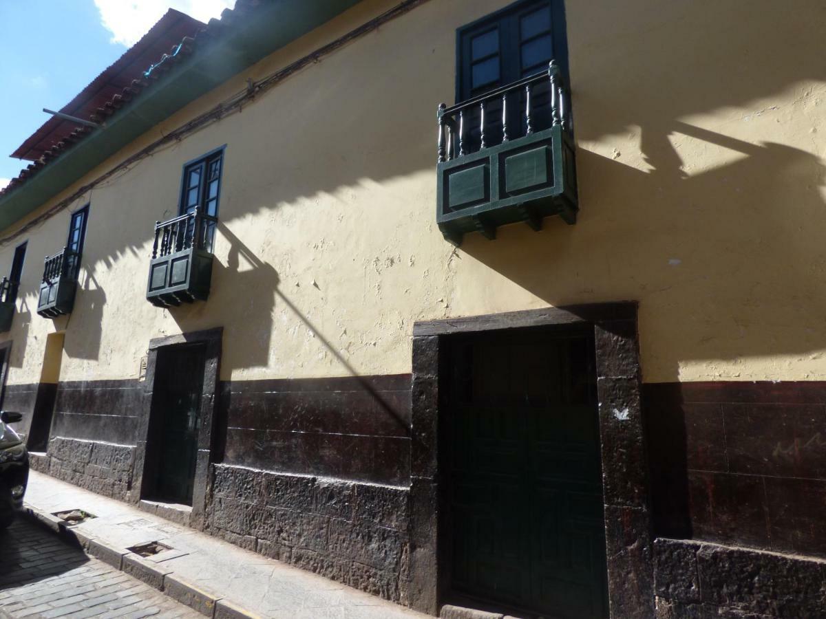 The Grasshopper Hostels Av Alta Куско Экстерьер фото