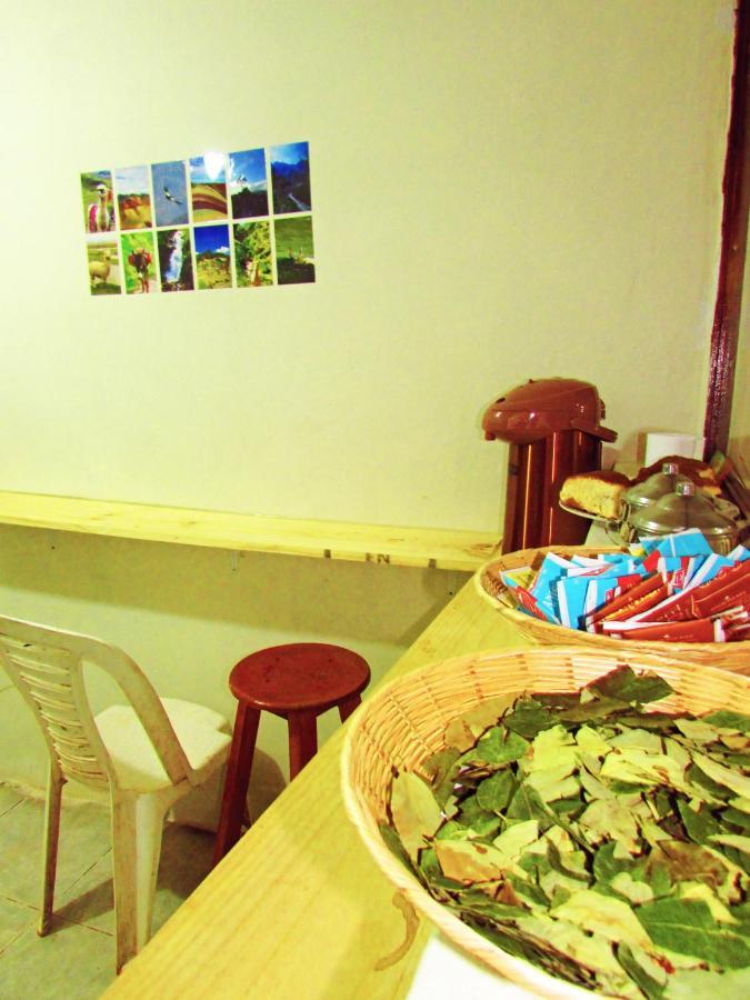 The Grasshopper Hostels Av Alta Куско Экстерьер фото