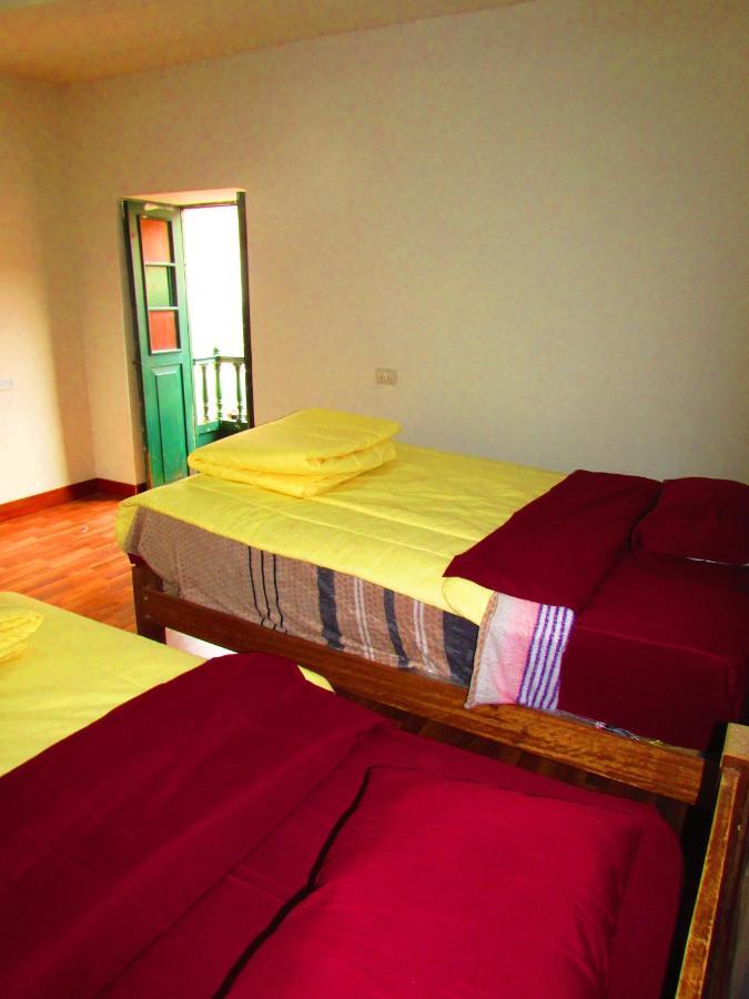The Grasshopper Hostels Av Alta Куско Экстерьер фото