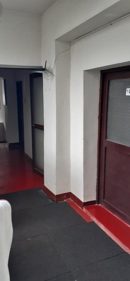 The Grasshopper Hostels Av Alta Куско Экстерьер фото